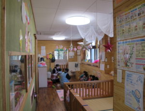小規模保育園の乳児室とほふく室（0歳）
